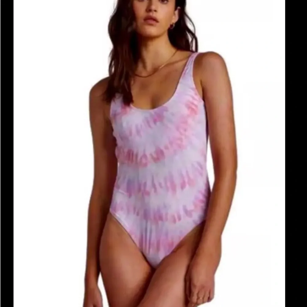 Billabong women’s one piece keep it mellow swimsuit - Picture 5 of 6